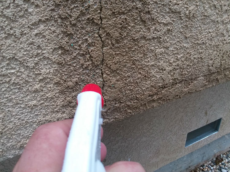 Repairing Hairline Cracks In Plaster